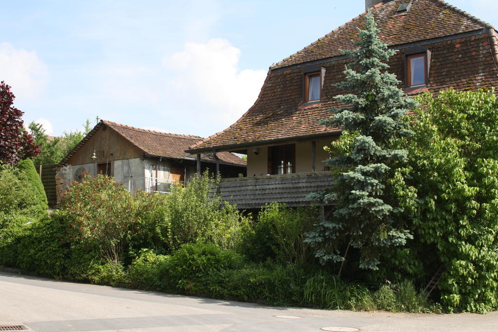 Ofenhaus Villa Murten Bilik gambar